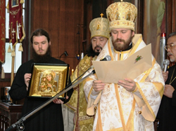 キリル総主教聖下の祝辞を代読するイラリオン府主教